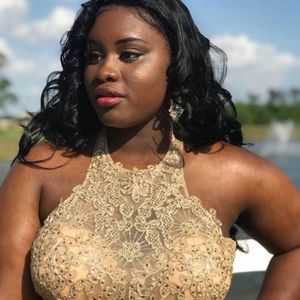 Meet your Posher, Alexus